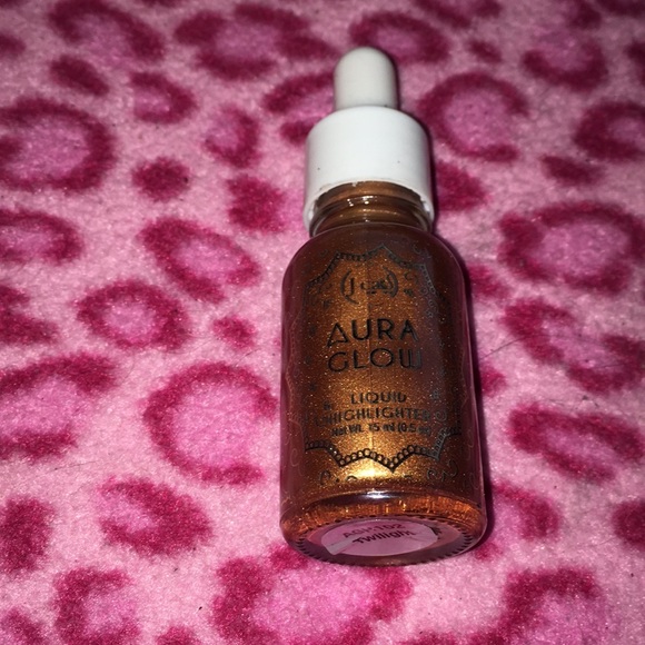 Aura Glow Liquid Highlighter- Twilight - Picture 4 of 5